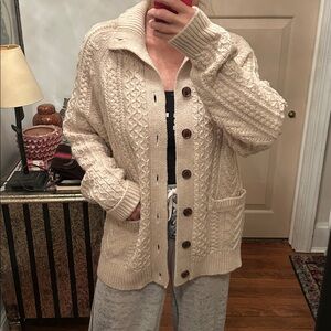 J. Crew UNISEX Sz L gramps core Cream button front Cable Knit Cardigan w/pockets